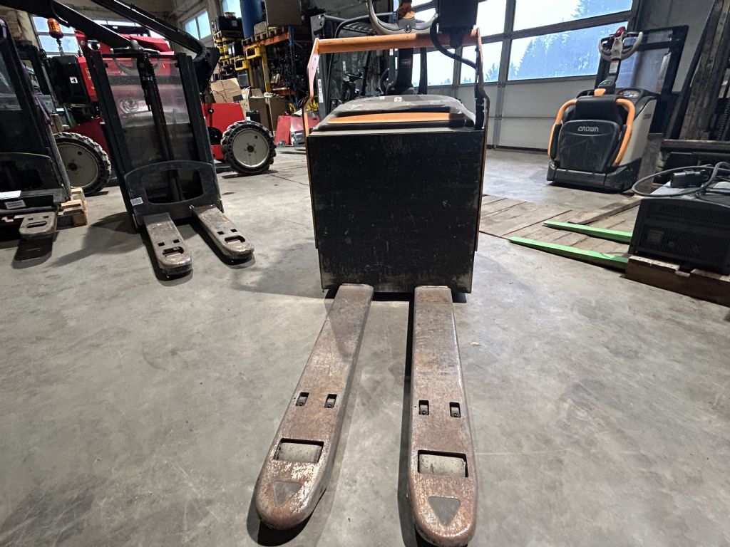Crown-2.0 WT 3040-Niederhubwagen-www.staplertechnik.at