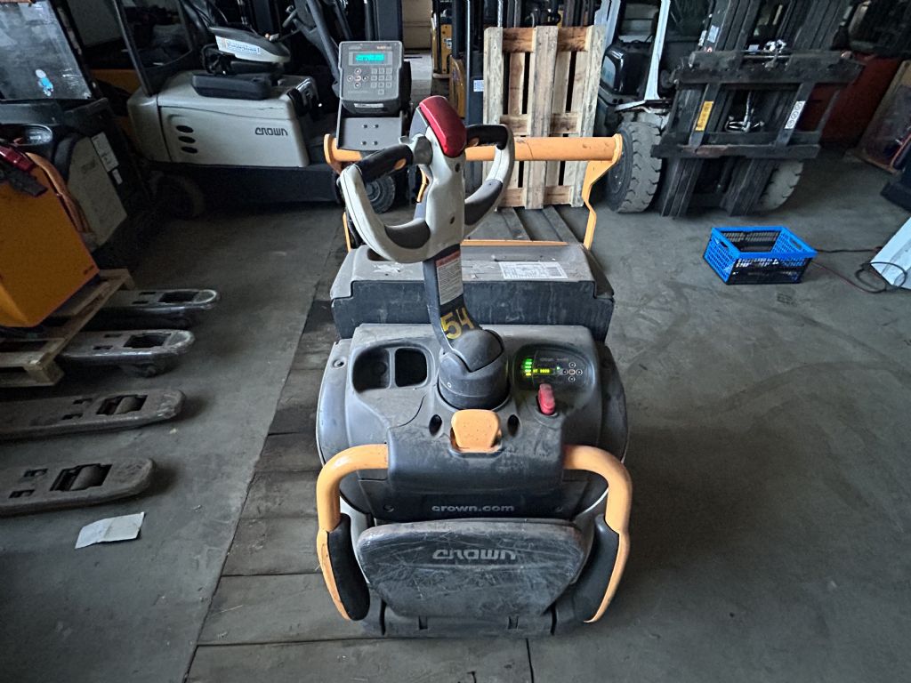 Crown-WT 3040-Niederhubwagen-www.staplertechnik.at