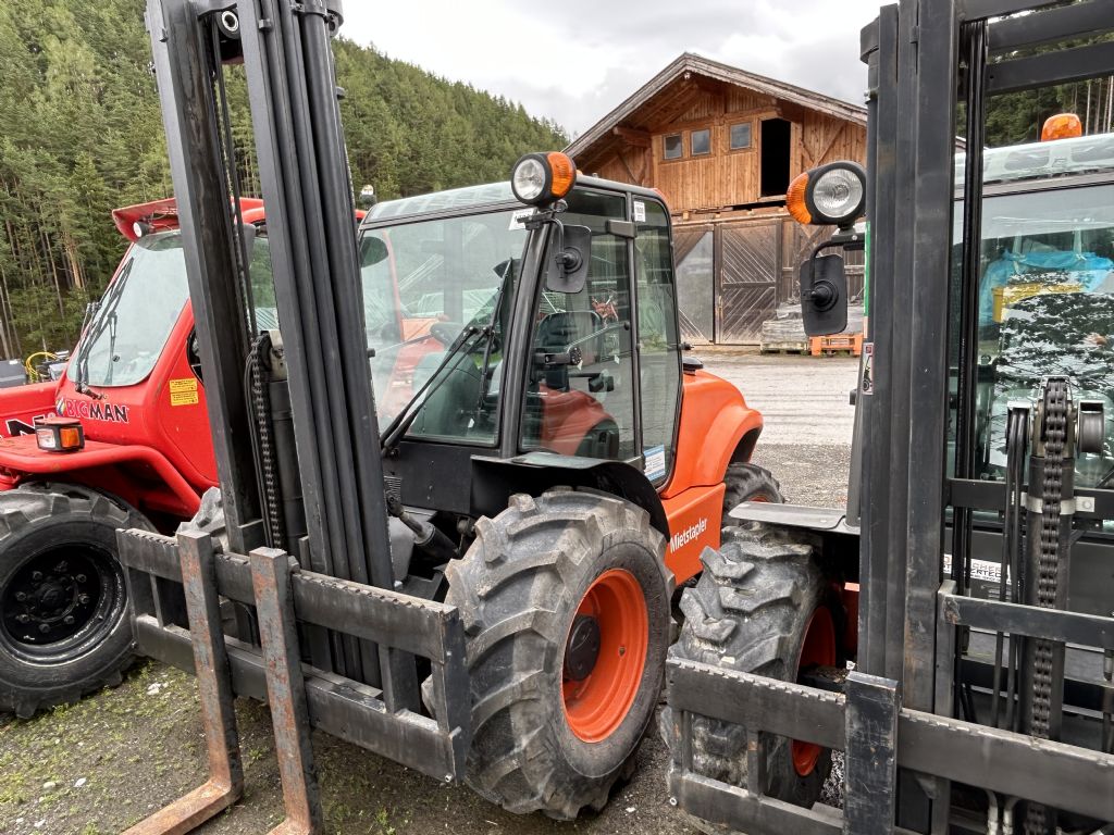 Ausa C 350 H X4 Rough terrain forklift truck www.staplertechnik.at