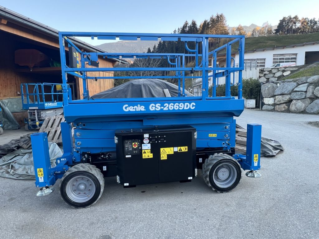 Genie GS 2669 DC Scissor Lifts www.staplertechnik.at