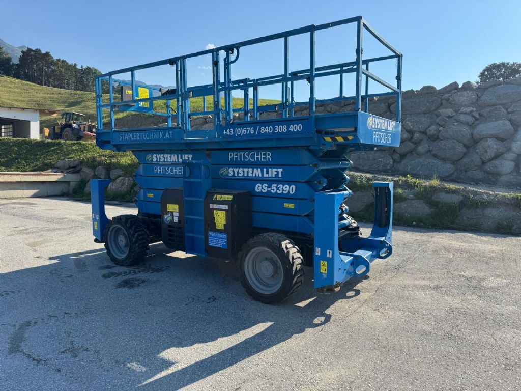Genie GS 5390 RT Scissor Lifts www.staplertechnik.at