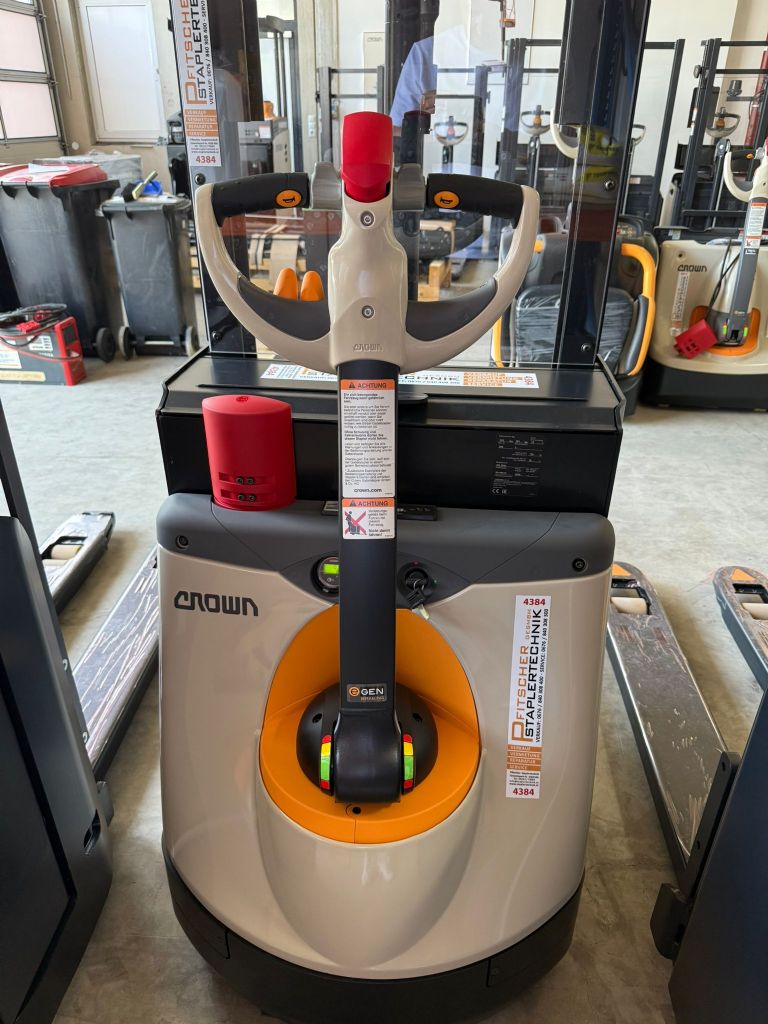 Crown-DS3240 TL2300-Hochhubwagen-www.stapler-mueller.com