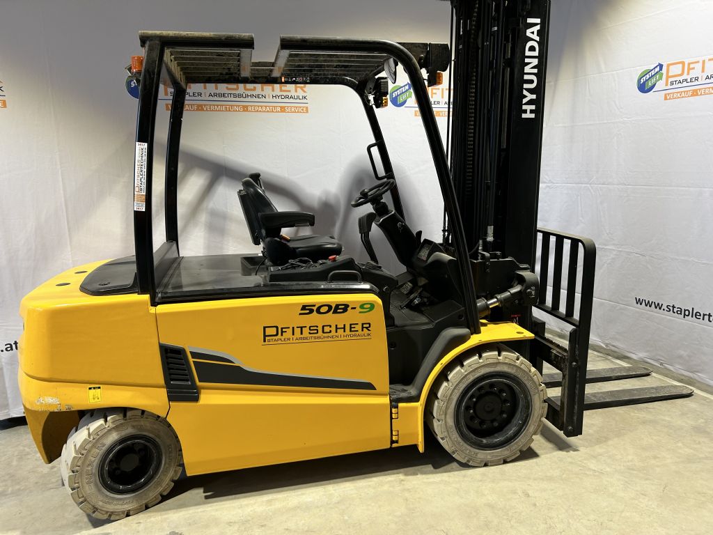 Hyundai-50B-9-Elektro 4 Rad-Stapler-www.stapler-mueller.com