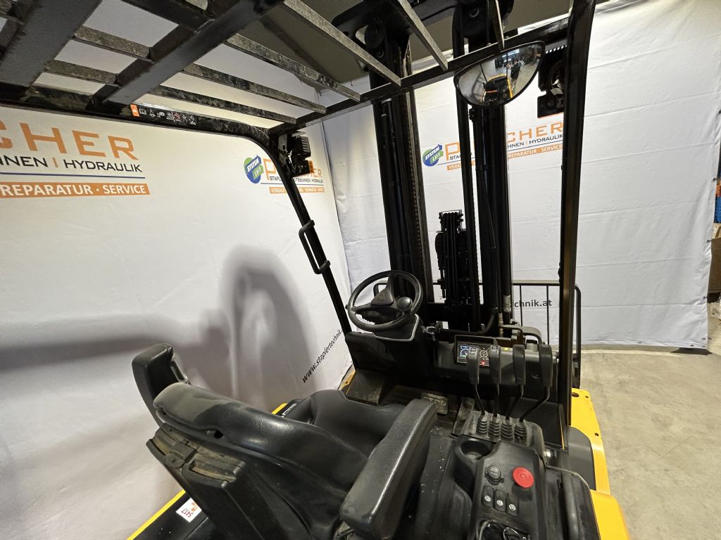 Hyundai-50B-9-Elektro 4 Rad-Stapler-www.staplertechnik.at