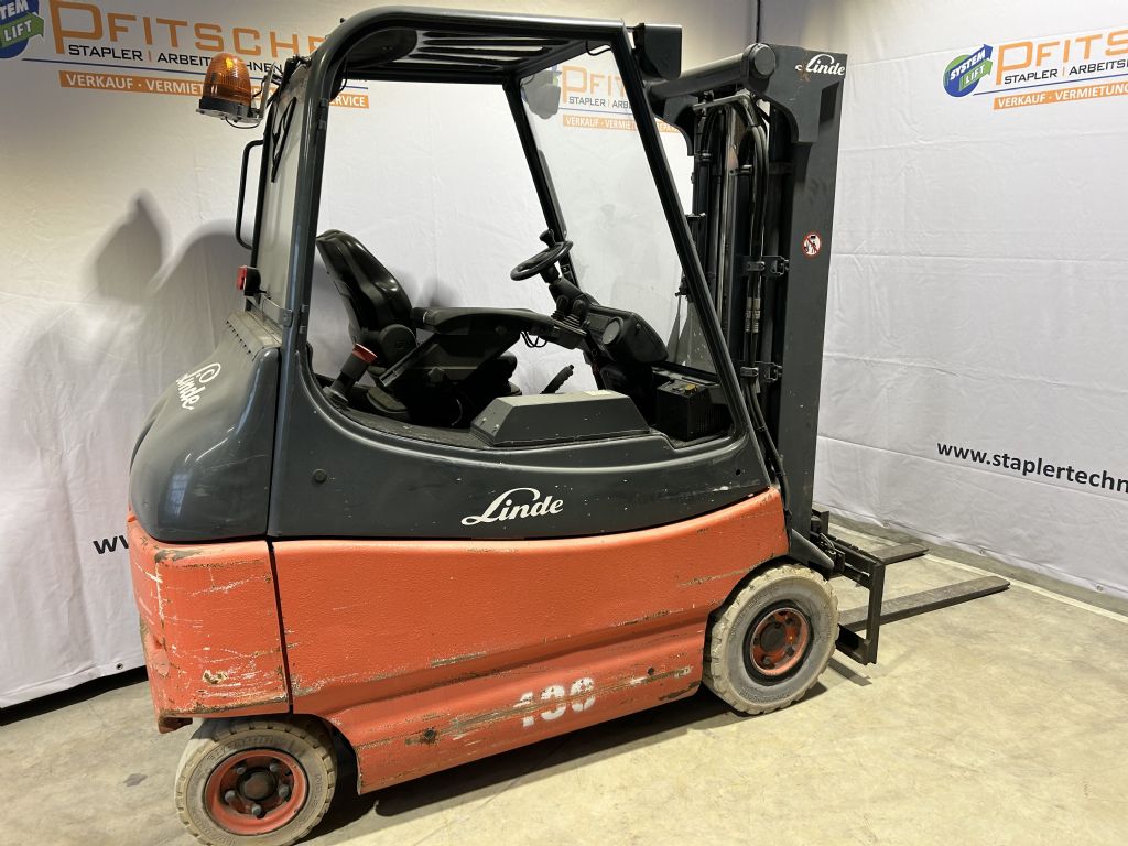 Linde-E25-Elektro 4 Rad-Stapler-www.stapler-mueller.com