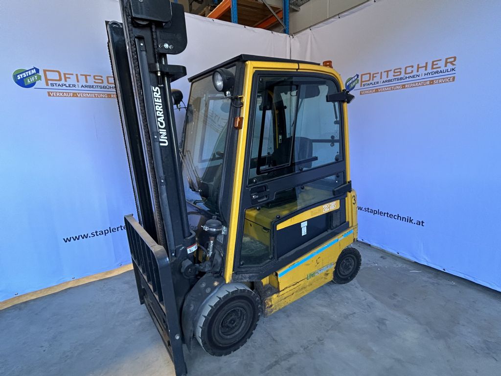 UniCarriers 1Q2L25Q Electric 4-wheel forklift www.staplertechnik.at