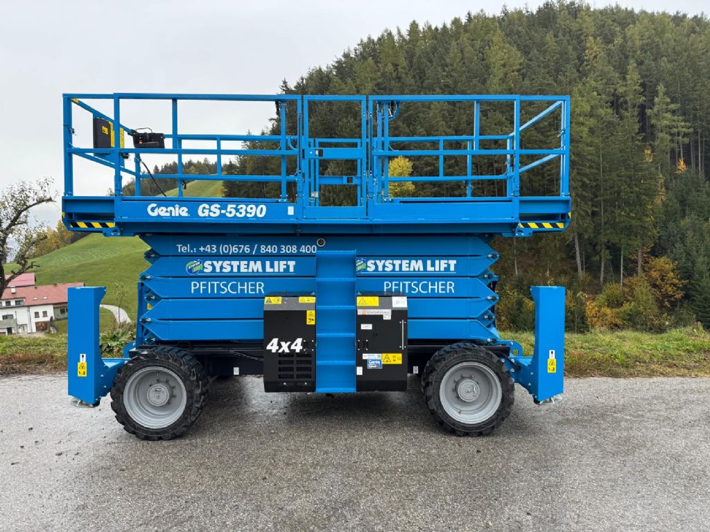 Genie-GS-5390-Scherenarbeitsbhne-www.stapler-mueller.com