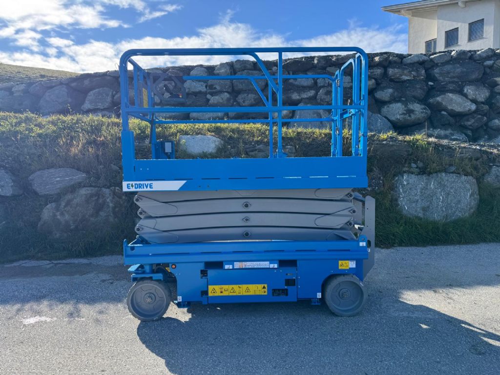 Genie-GS2646-Scherenarbeitsbhne-www.stapler-mueller.com