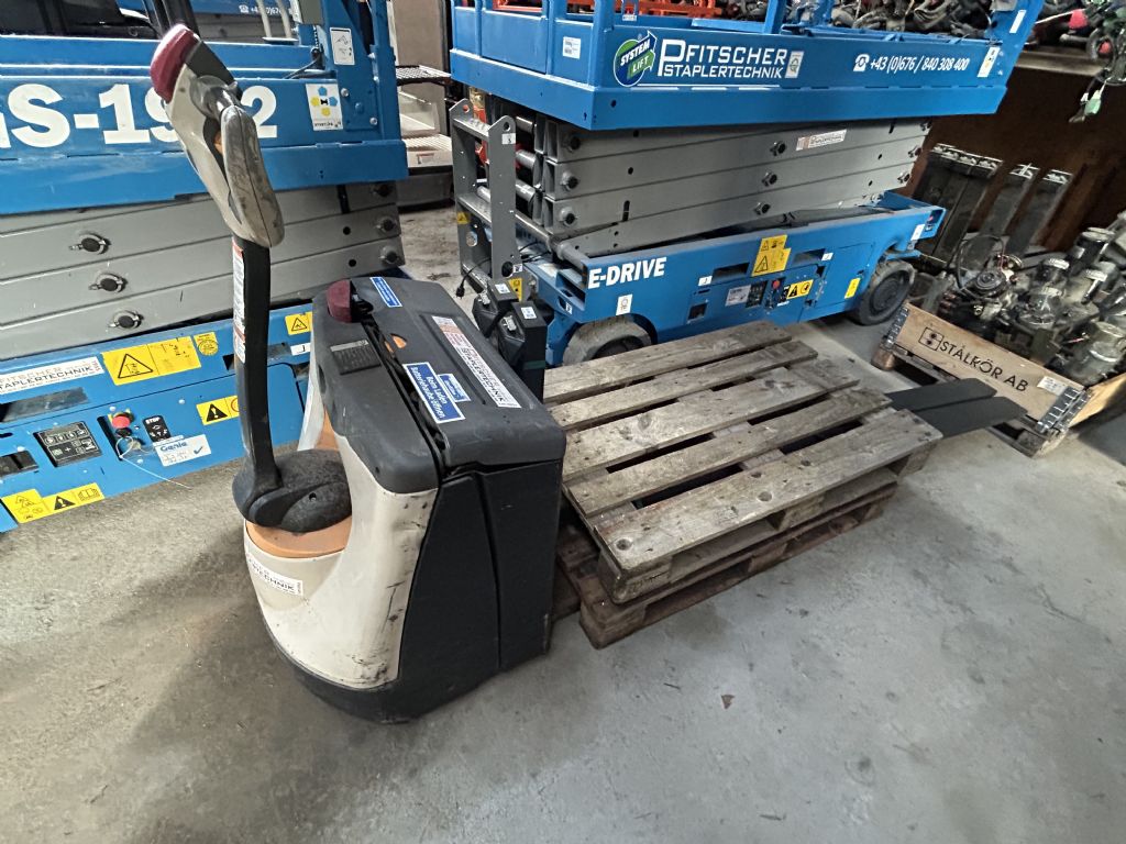 Crown-WP 3015-1.6-Niederhubwagen-www.staplertechnik.at