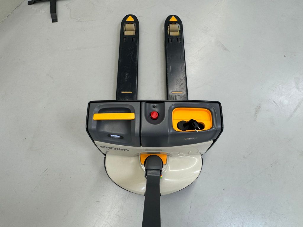 Crown-WJ 50 1.5-Niederhubwagen-www.staplertechnik.at