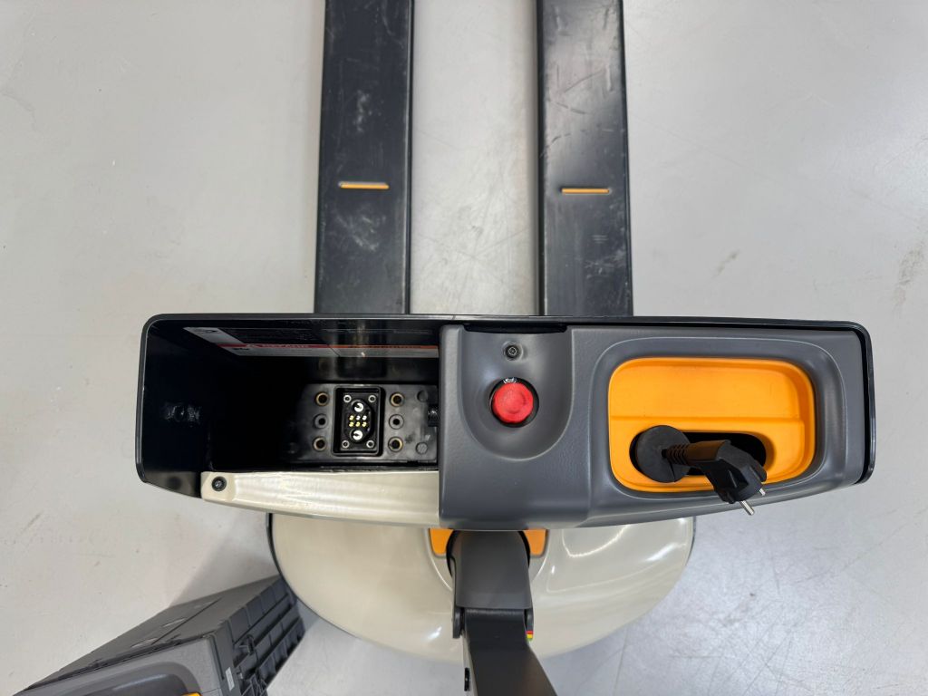 Crown-WJ 50 1.5-Niederhubwagen-www.staplertechnik.at