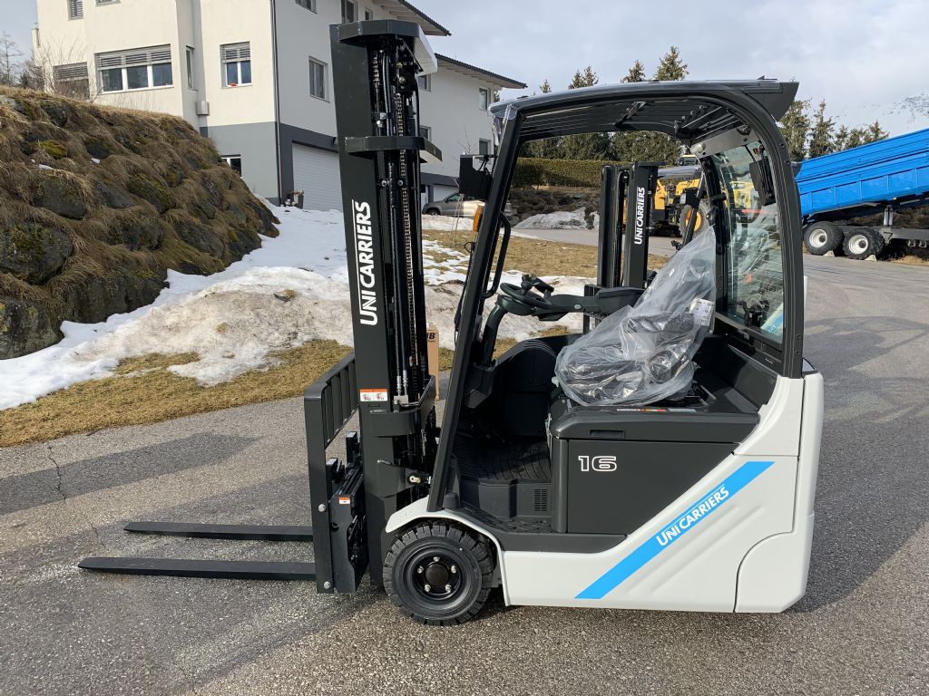 UniCarriers TX3-20L Electric 3-wheel forklift www.staplertechnik.at UniCarriers TX3-20L Electric 3-wheel forklift www.staplertechnik.at