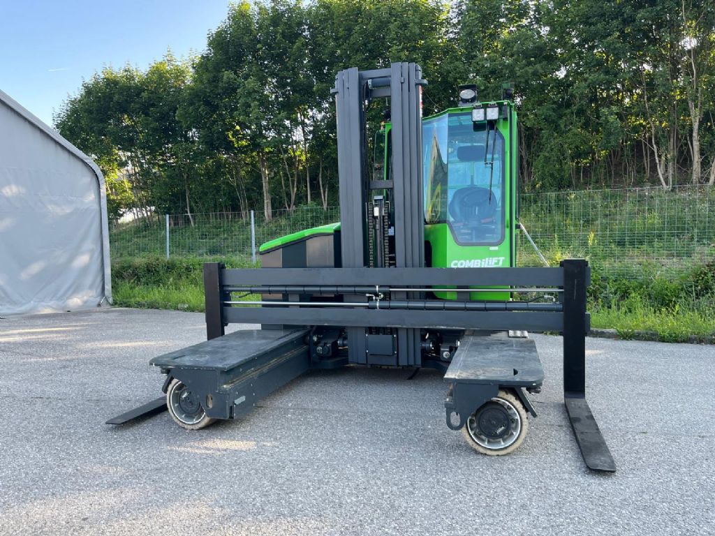 Combilift C5000ET Vierwege Seitenstapler www.staplertechnik.at Combilift C5000ET Vierwege Seitenstapler www.staplertechnik.at