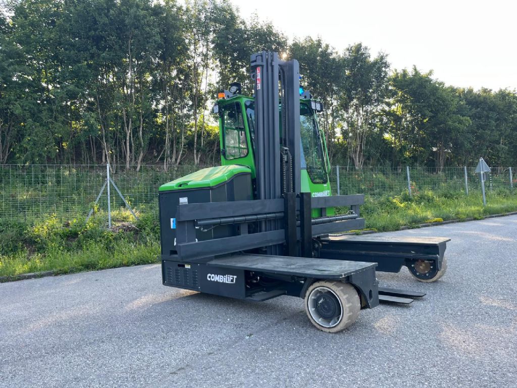 Combilift C5000ET Vierwege Seitenstapler www.staplertechnik.at Combilift C5000ET Vierwege Seitenstapler www.staplertechnik.at