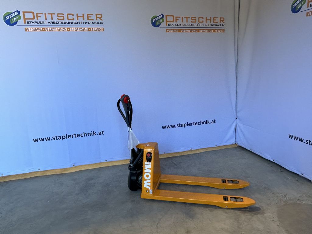 EP EPL 153 Electric Pallet Truck www.staplertechnik.at EP EPL 153 Electric Pallet Truck www.staplertechnik.at