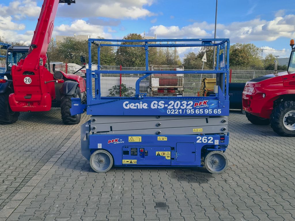 Genie GS2032 Scherenarbeitsbhne www.pfk.de