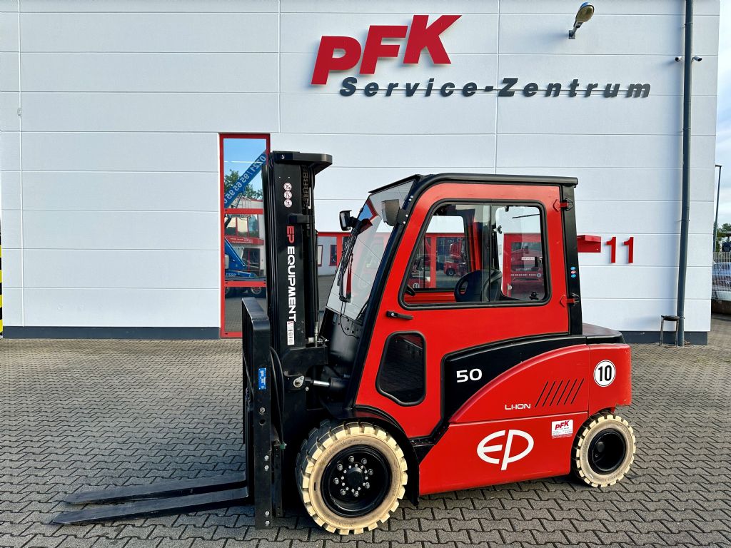 EP CPD50L1 Elektro 4 Rad-Stapler www.pfk.de EP CPD50L1 Elektro 4 Rad-Stapler www.pfk.de