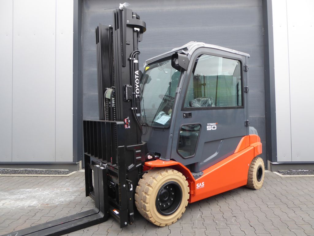 Toyota 8FBMT50 Elektro 4 Rad-Stapler www.sks-stapler.at