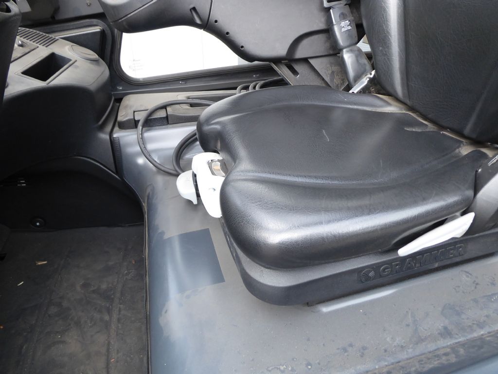 Linde E35HL-01 Elektro 4 Rad-Stapler www.rf-stapler.de Linde E35HL-01 Elektro 4 Rad-Stapler www.rf-stapler.de