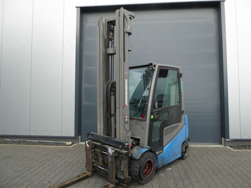 Jungheinrich EFG 430K 700DZ Elektro 4 Rad-Stapler www.sks-stapler.at