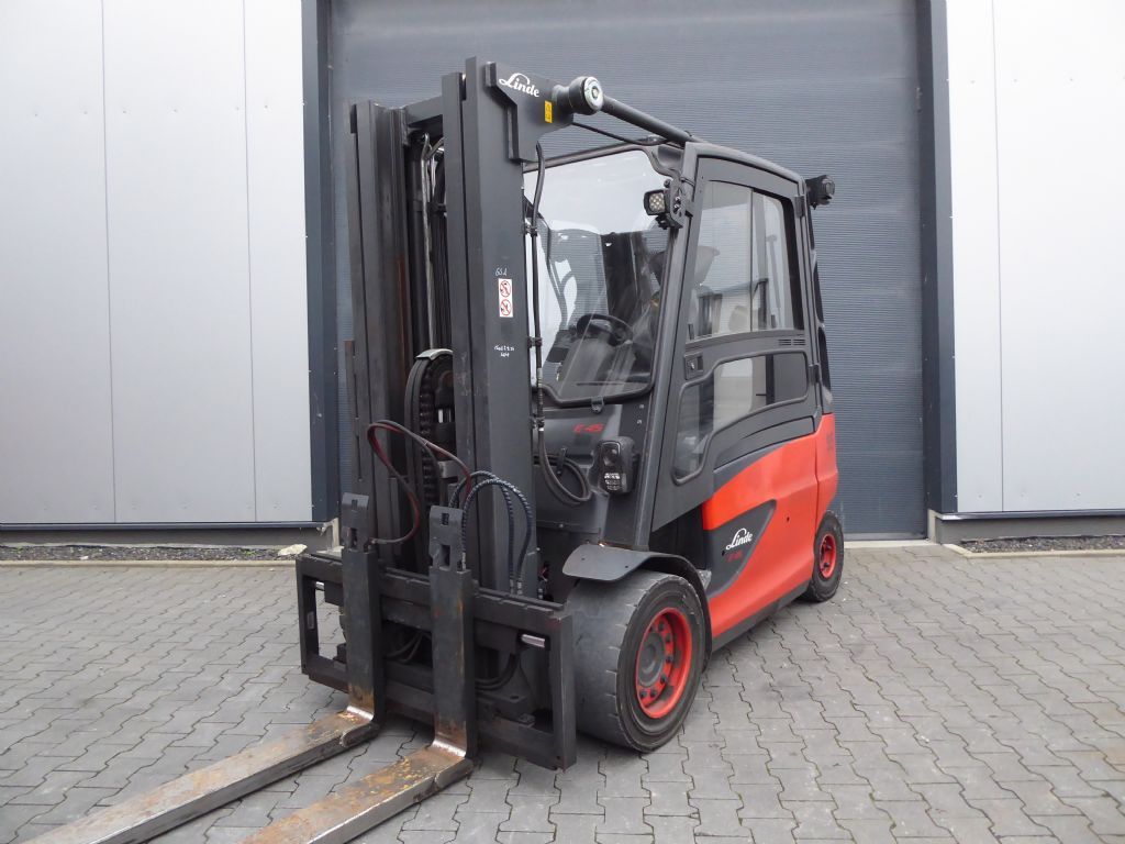 Linde E45HL-01/600 Elektro 4 Rad-Stapler www.sks-stapler.at