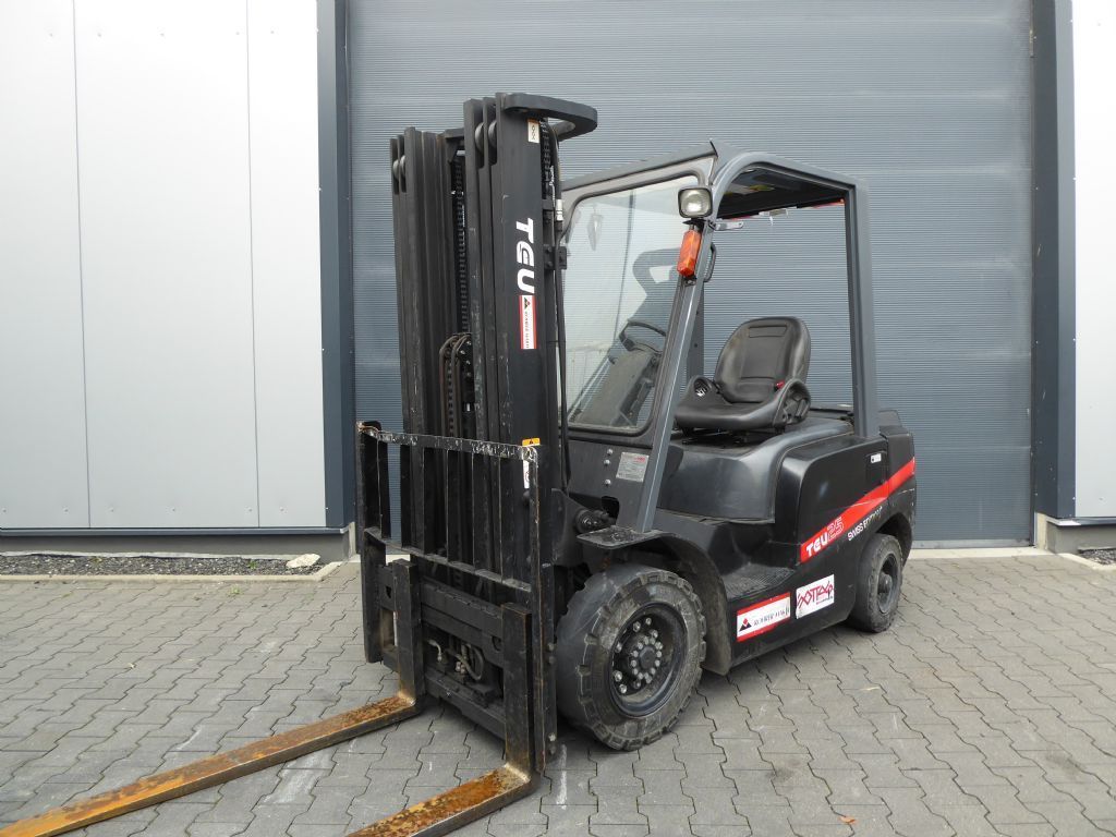 TEU FD25T Dieselstapler www.zeidlerstapler.at