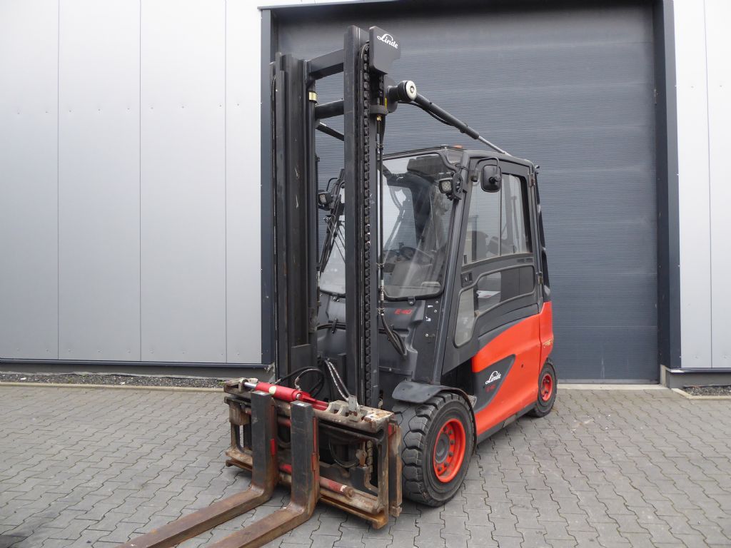 Linde E40H-01/600 Elektro 4 Rad-Stapler www.sks-stapler.at