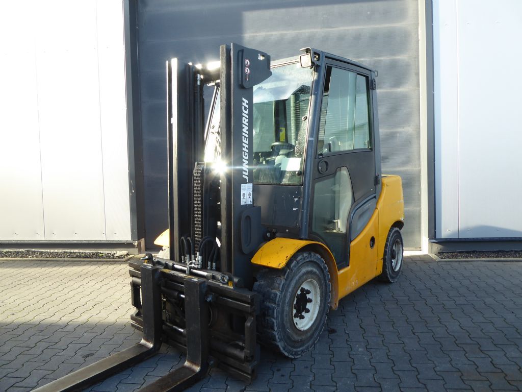 Jungheinrich DFG550S Dieselstapler www.sks-stapler.at