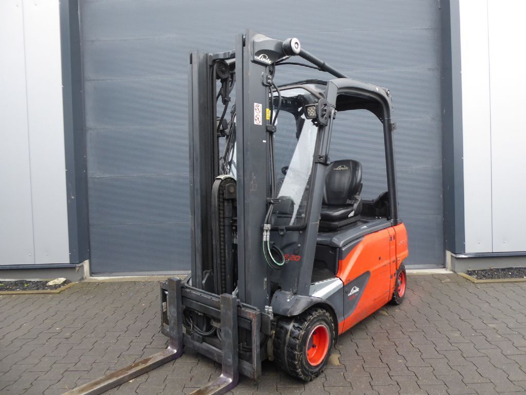 Linde E20PL-02 Elektro 4 Rad-Stapler www.sks-stapler.at