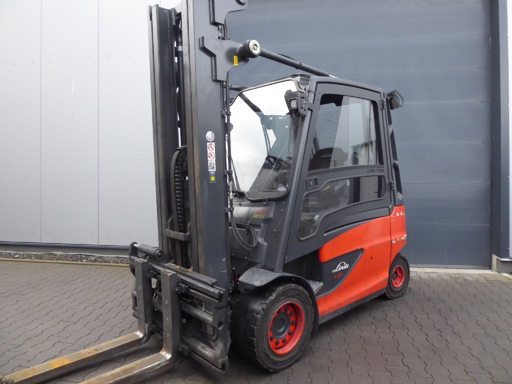 Linde E50HL-01/600 Elektro 4 Rad-Stapler www.sks-stapler.at