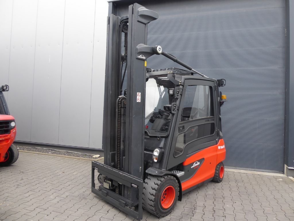 Linde E35L-01 Elektro 4 Rad-Stapler www.sks-stapler.at