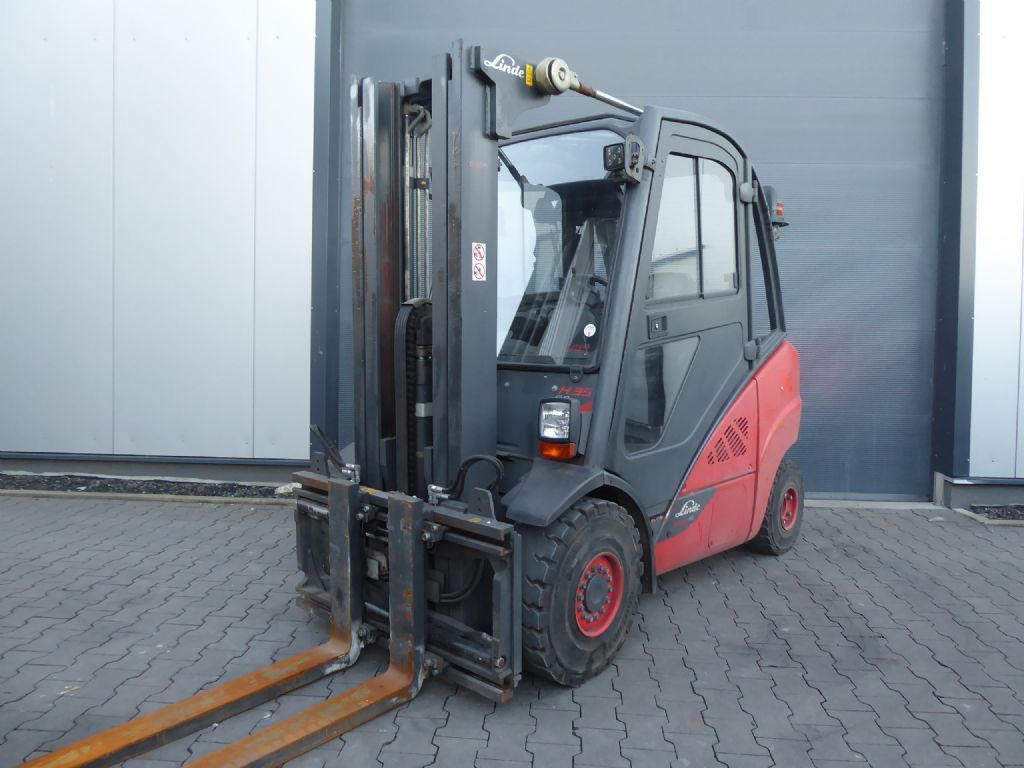 Linde H35D-01 Dieselstapler www.zeidlerstapler.at