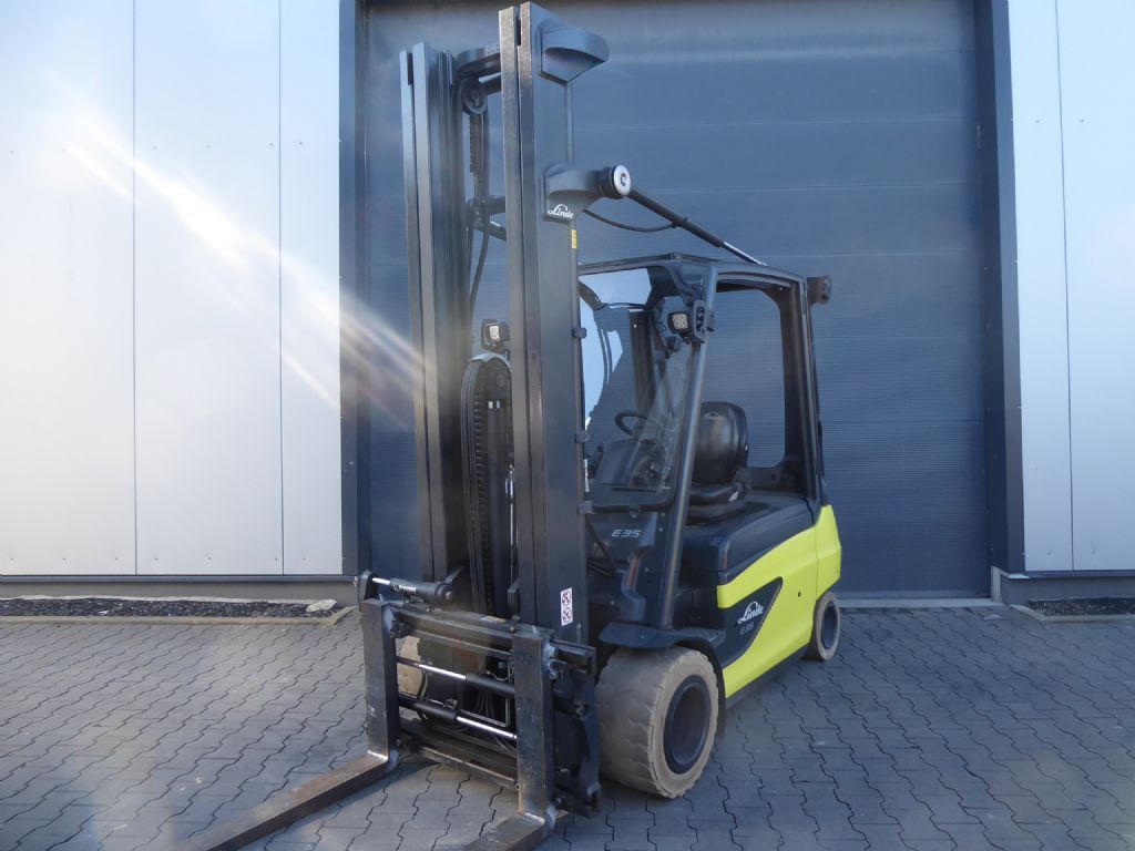 Linde E35L-01 Elektro 4 Rad-Stapler www.zeidlerstapler.at
