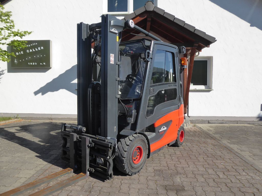 Linde E25-01 Elektro 4 Rad-Stapler www.sks-stapler.at