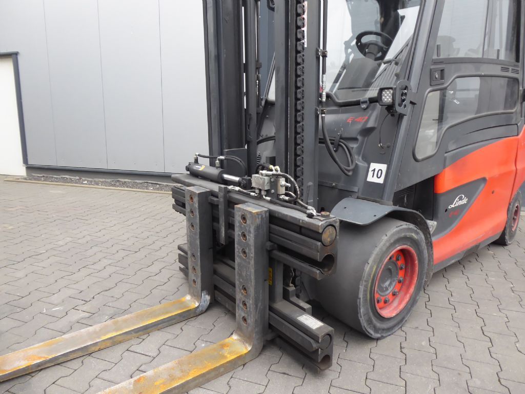 Linde E40HL-01/600 Elektro 4 Rad-Stapler www.sks-stapler.at