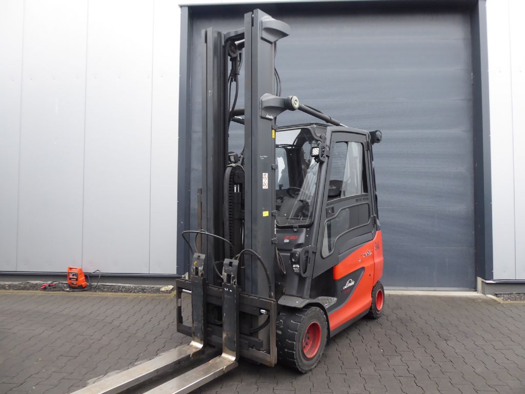 Linde E30H-01/600 Elektro 4 Rad-Stapler www.sks-stapler.at