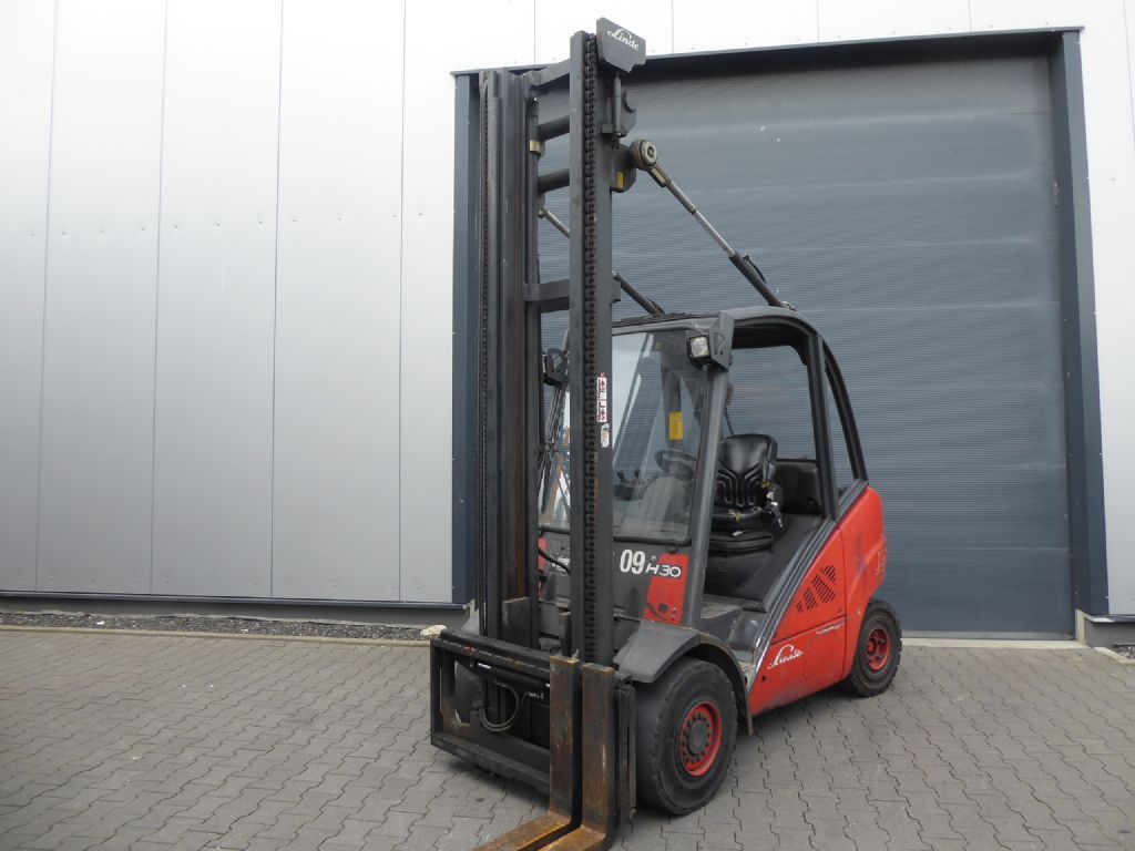 Linde H30D-02 Dieselstapler www.sks-stapler.at