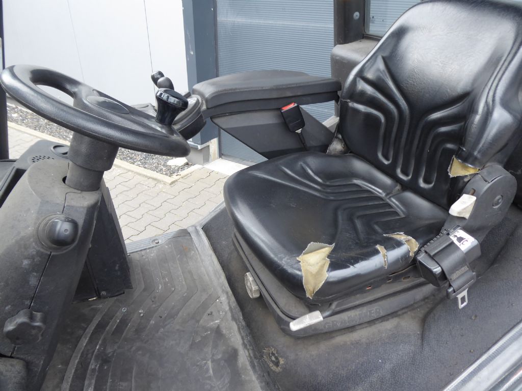 Linde H30D-02 Dieselstapler www.rf-stapler.de Linde H30D-02 Dieselstapler www.rf-stapler.de