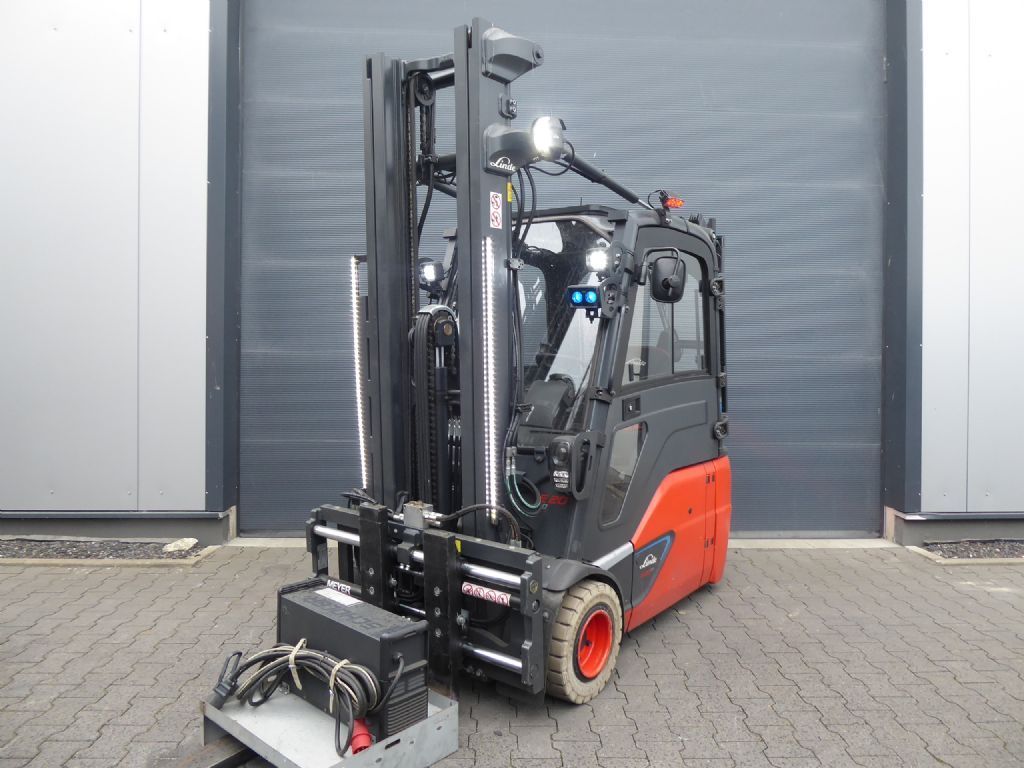 Linde E20L-02 Lithium Elektro 4 Rad-Stapler www.sks-stapler.at