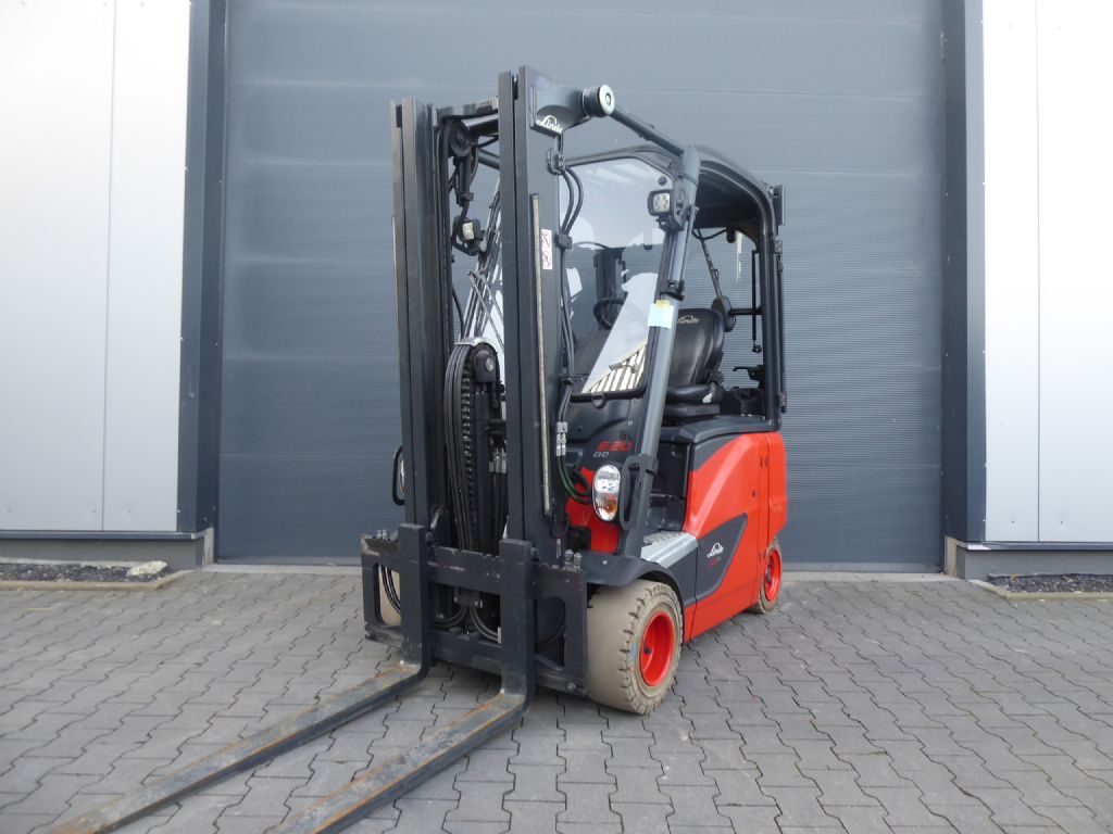 Linde E20PH-02 Elektro 4 Rad-Stapler www.sks-stapler.at