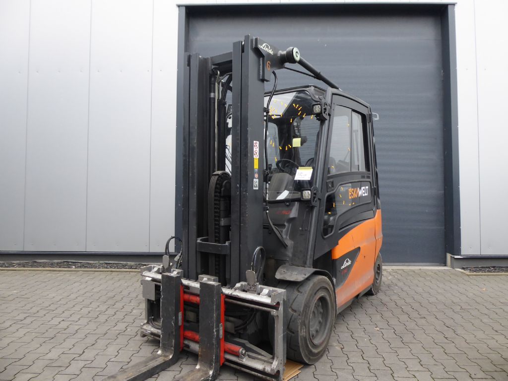 Linde E50HL-01 Elektro 4 Rad-Stapler www.sks-stapler.at