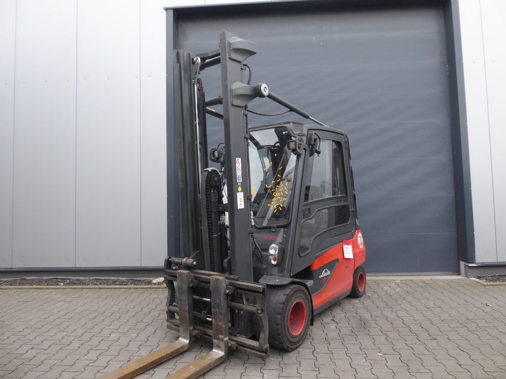 Linde E35HL-01 Elektro 4 Rad-Stapler www.sks-stapler.at
