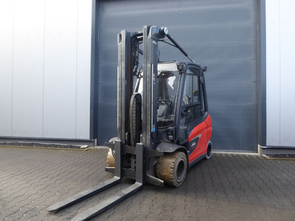 Linde E35L-01 Elektro 4 Rad-Stapler www.sks-stapler.at