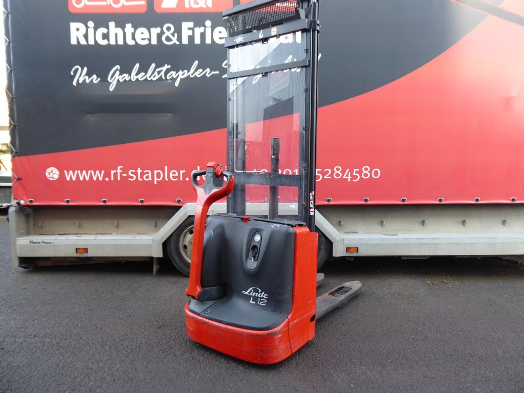 Linde L12 Hochhubwagen www.sks-stapler.at