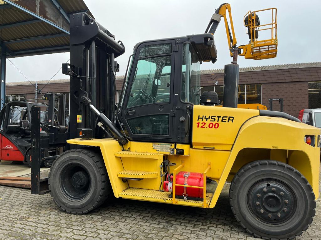 Hyster H12.00XM-6 Treibgasstapler www.sks-stapler.at