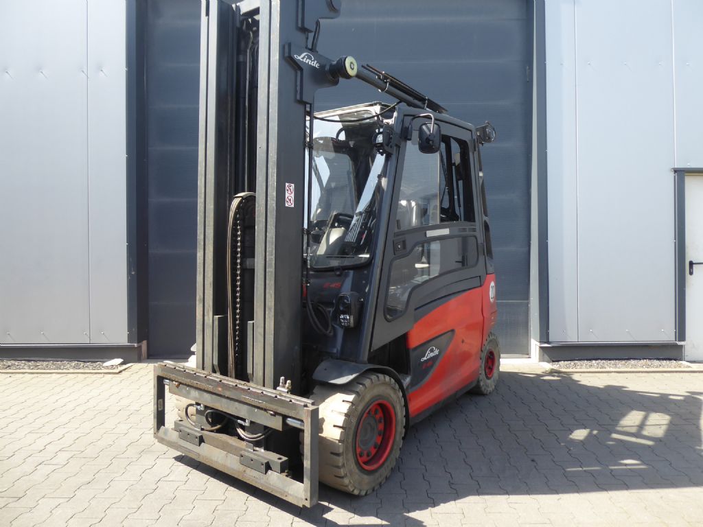 Linde E45HL-01/600 Elektro 4 Rad-Stapler www.sks-stapler.at