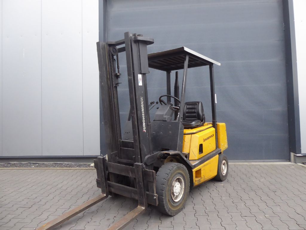 Jungheinrich TFG 15 Treibgasstapler www.sks-stapler.at