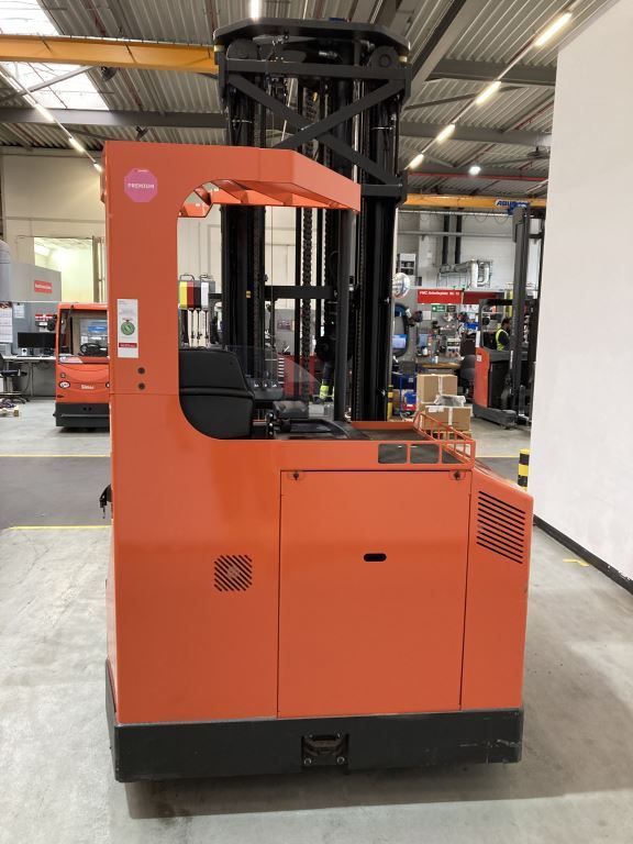 BT FRE270 Vierwege Schubmaststapler www.rf-stapler.de