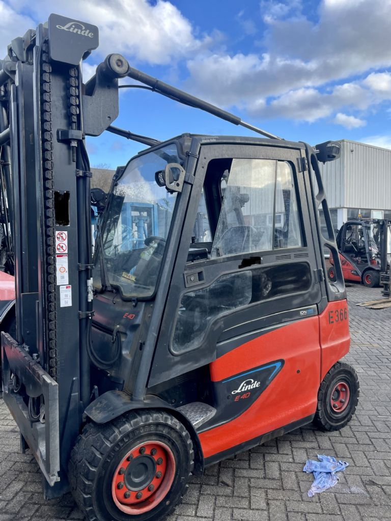 Linde E40H-01/600 Elektro 4 Rad-Stapler www.zeidlerstapler.at