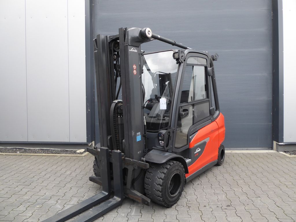 Linde E35L-01 Elektro 4 Rad-Stapler www.sks-stapler.at